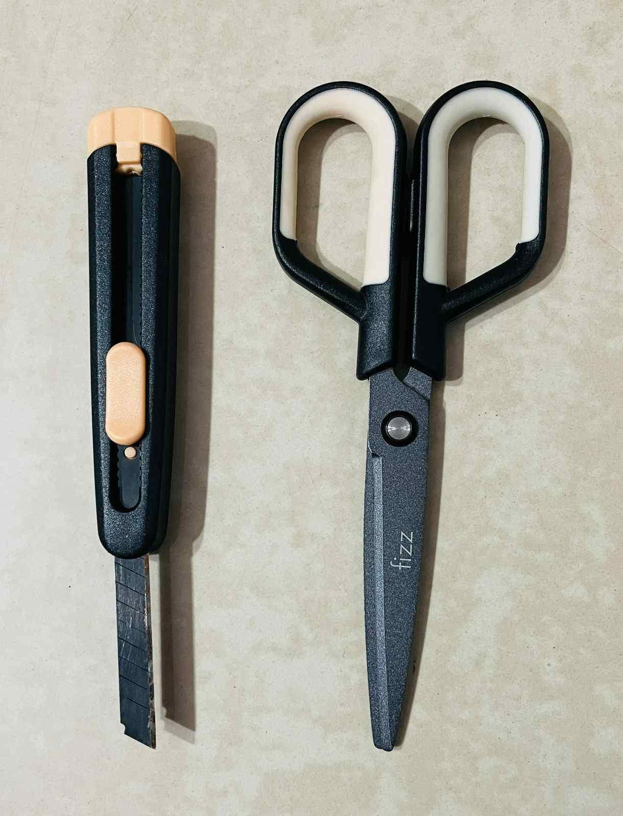 Utility Knife Scissors Set  C2442960