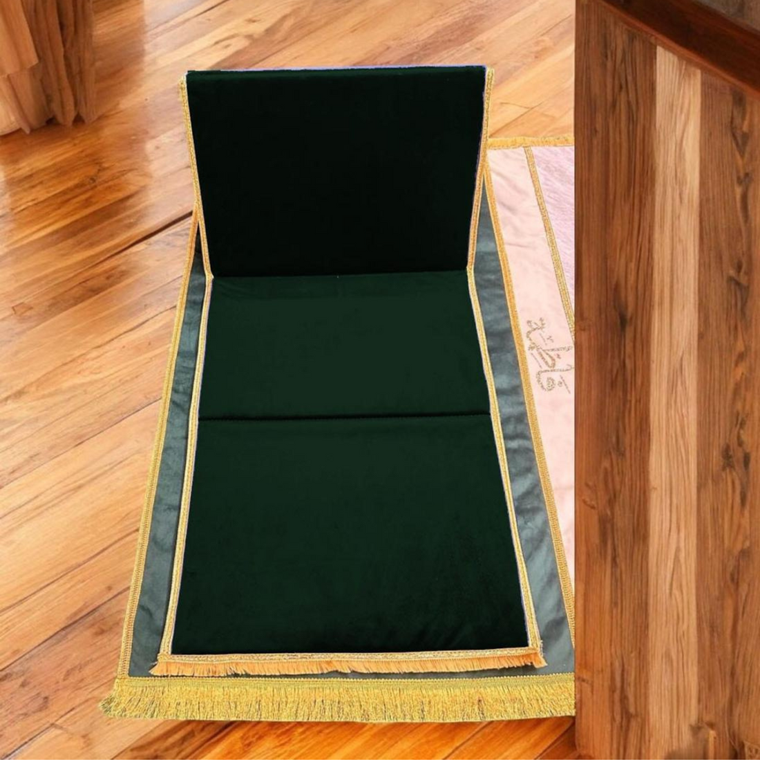 Foldable Prayer Mat with backrest – Travel-Friendly, Portable & Customizable (includes a bag)